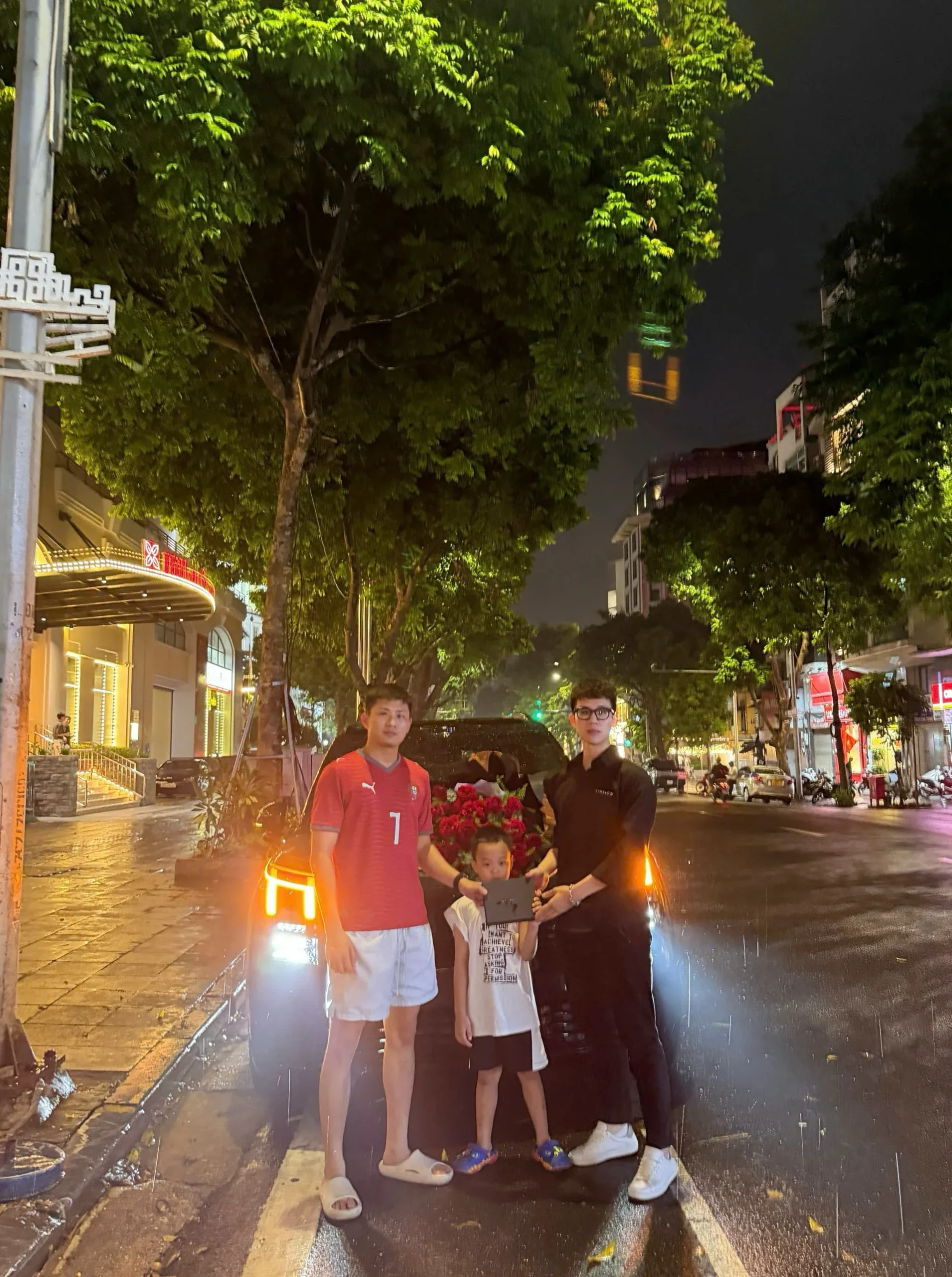 Anh KH Nguyen Hai Nam giao xe tai Lynkco Ha Noi 00001 scaled